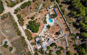 Lovely Home In Stari Grad